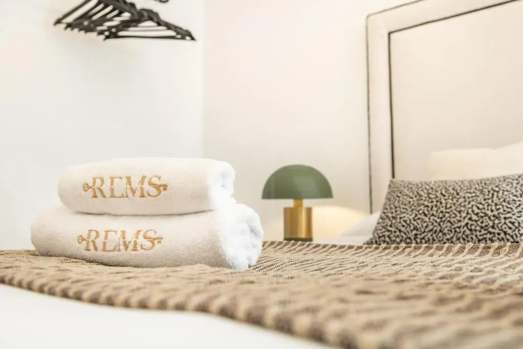 Delightful And Bright Apartment In Center By Rems Malaga Spain