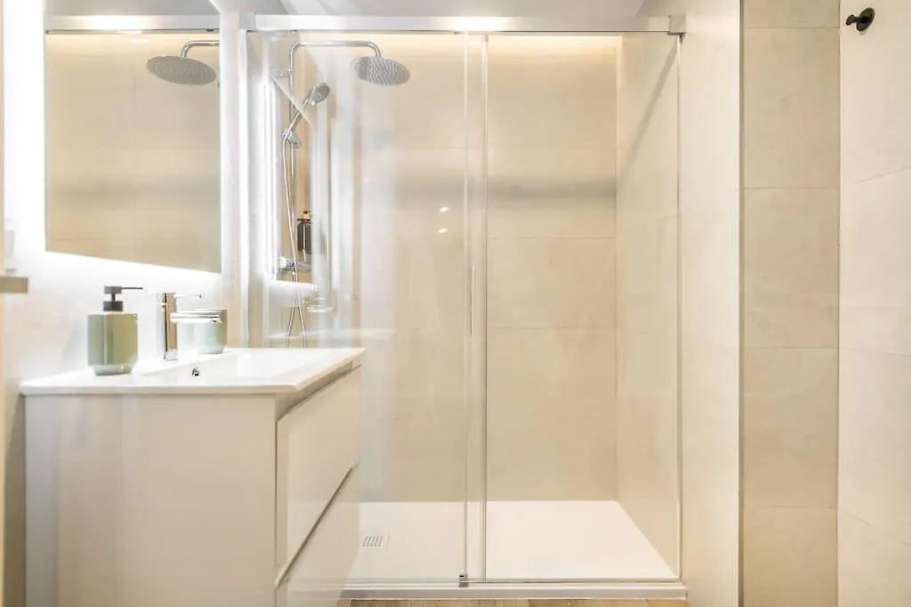 Delightful And Bright Apartment In Center By Rems Malaga Spain