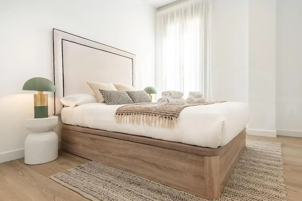 Delightful And Bright Apartment In Center By Rems Malaga 0*,